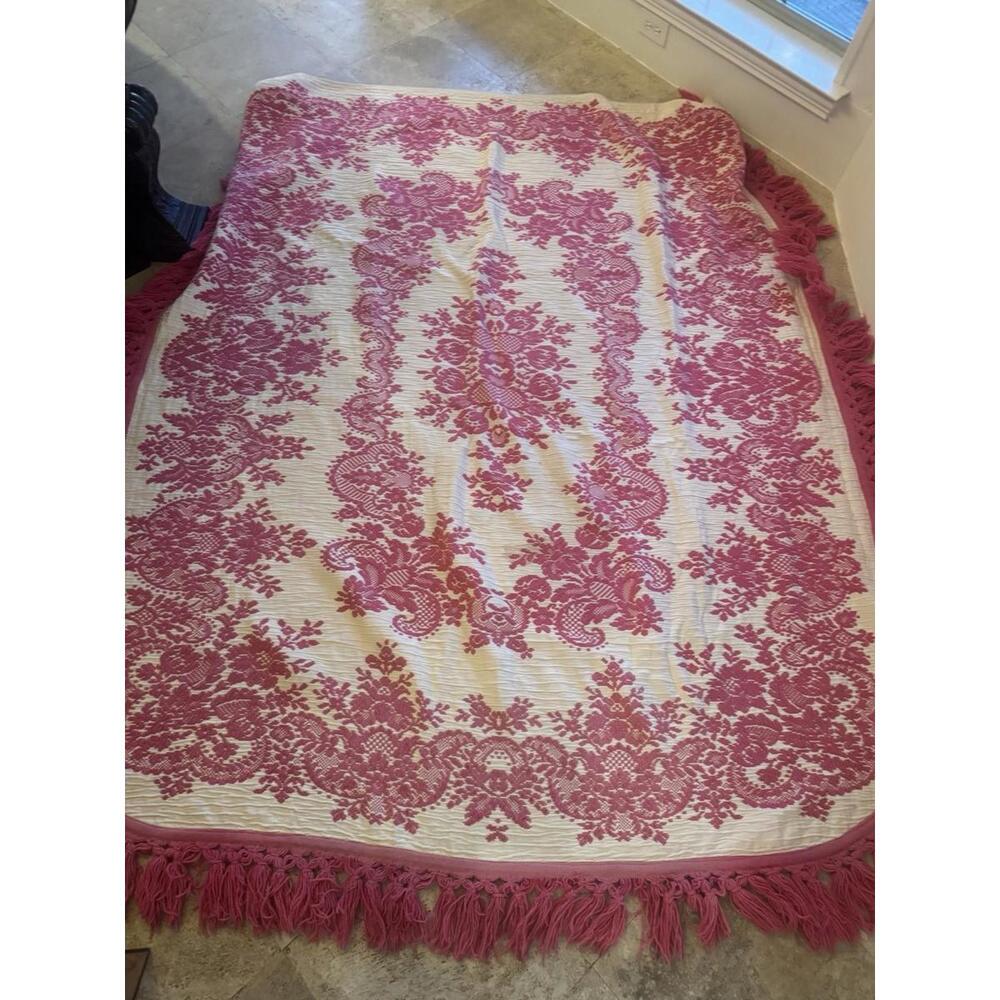 Vintage Italian Jacquard Bedspread Pink White Fringe Copriletto Made in Italy